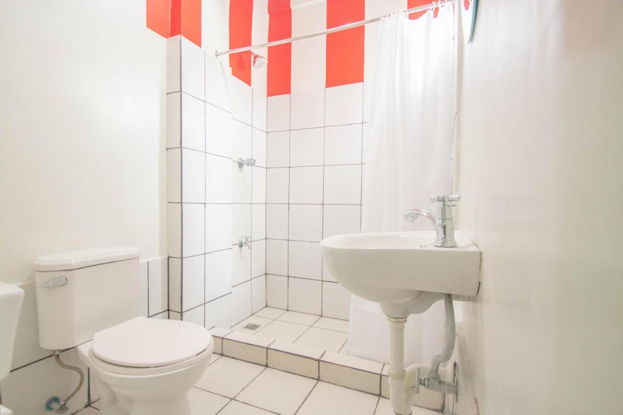 Innspired Hostel Ph In Makati, Metro Manila ماكاتي المظهر الخارجي الصورة