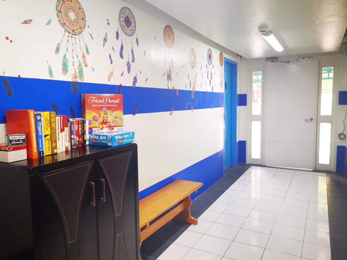 Innspired Hostel Ph In Makati, Metro Manila ماكاتي المظهر الخارجي الصورة